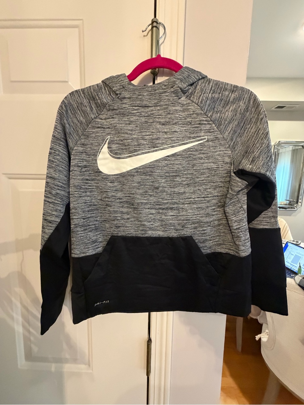 Nike Kids Gray & Black Logo Dri-FIT Hoodie